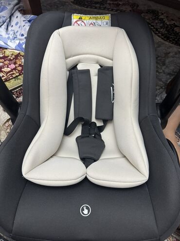 детское кресло на переднем сиденье: Автокресло, цвет - Черный