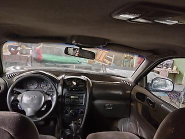 mercedes benz sprinter: Hyundai Santa Fe: 2.7 l | Krossover — 4