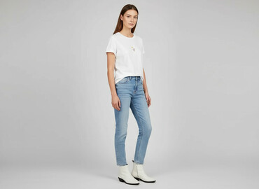 t shirty mustang: Reserved, Women`s T-shirt, size M at lalafo.pl t shirty mustang: Reserved, Women`s T-shirt, size M