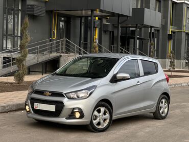 Chevrolet: Chevrolet Spark: 2017 г., 1 л, Вариатор, Бензин, Седан