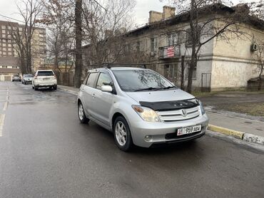 Toyota: Toyota ist: 2003 г., 1.3 л, Автомат, Бензин, Хэтчбэк