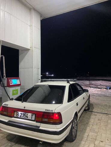 домик на колосах: Mazda 626: 1988 г., 2.2 л, Механика, Бензин, Хетчбек