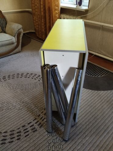 стол трансформер для ноутбука: Зал үчүн Стол, Колдонулган