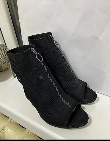зара обувь: Ботинки, 38, Zara, Новый, цвет - Черный, Самовывоз, Платная доставка — 3