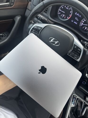 запчасти на макбук: Ноутбук, Apple, 8 ГБ ОЭТ, Intel Core i5, 13.3 ", Татаал эмес тапшырмалар үчүн