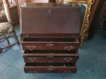 Stilski radni stolovi: Odlicno stanje Visina 100 cm Sirina 80 cm Dubina45 cm — 5