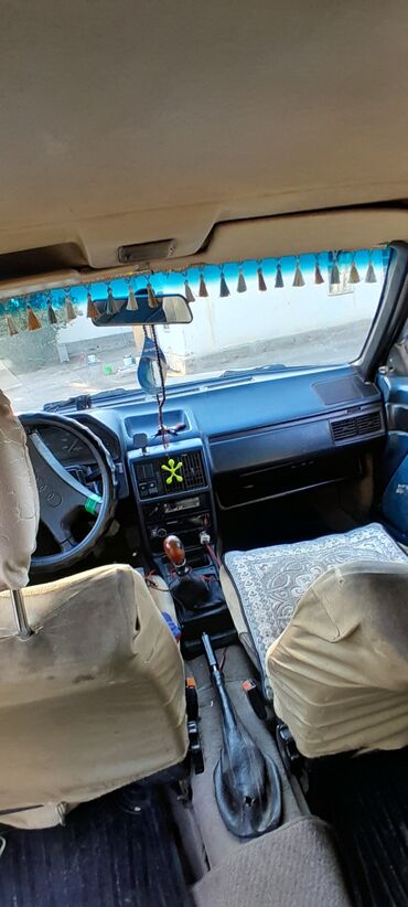 Audi: Audi 100: 1988 г., 1.8 л, Механика, Бензин, Седан — 7