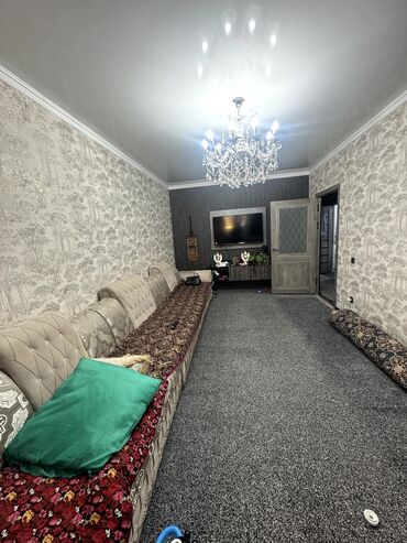 Продажа квартир: 2 комнаты, 65 м² — 12