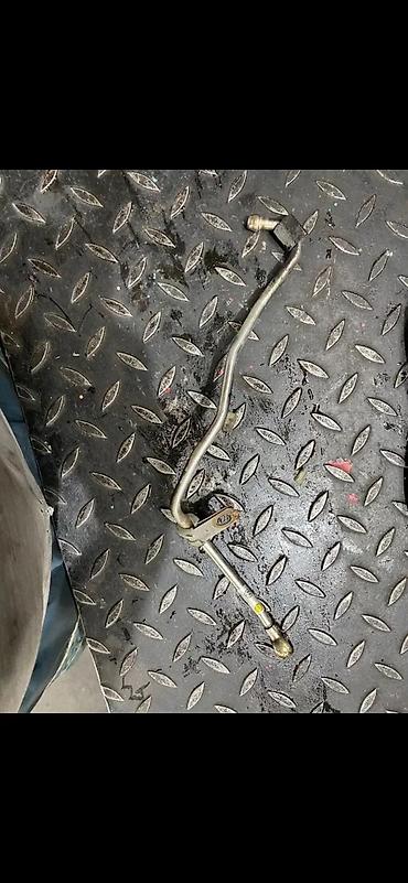 akumulatori: GOLF 7 1.6 TDI AUDI A3 8V CREVO ULJA ZA TURBINU 04L145771J | Audi — 1