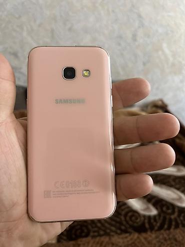 samsung galaxy а3: A3 (2017) состояние идеальное отпечаток а работает Цена 3000 сом — 2