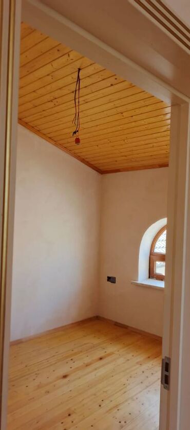 Həyət evləri və villaların satışı: Yeni suraxanida 104 konecine yaxin xozeykasiz 2 mertebe 4 otaq bow — 9