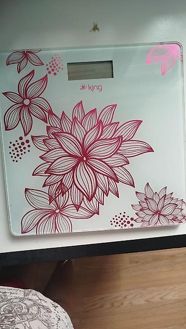 King Digital Bathroom Scale – model BB 817 - Göstərici: aydın LCD