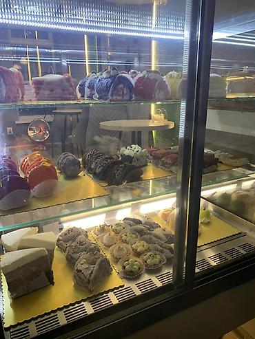 Холодильные витрины: Кондитерские, Б/у — 6