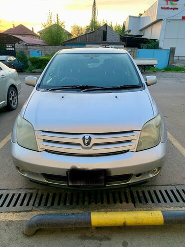 тайота исс: Toyota Isis: 2002 г., 1.5 л, Вариатор, Бензин