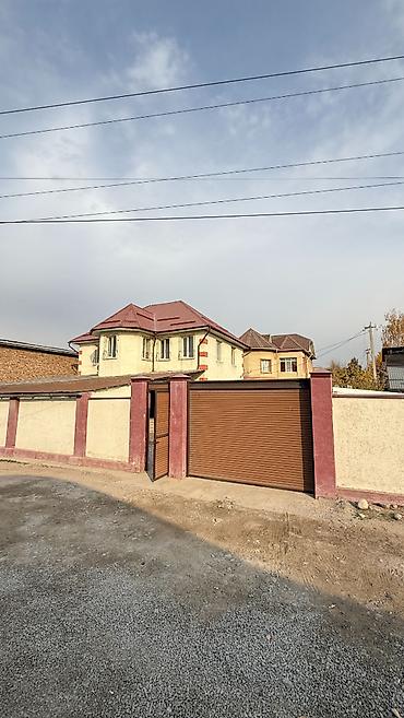 ауезова: 🏡 Продаётся трёхуровневый дом в жилмассиве Учкун Дом расположен в — 3