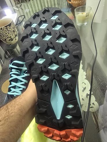 Patike: Prodajem ženske patike The north face, broj 40 evropski, US 9, nove — 6