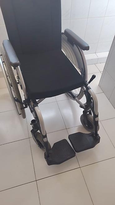 servis arabasi: Manual əlil arabası - Geniş, yumşaq oturacaq və arxa hissə; nəfəsalan — 1