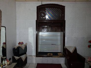 Digər kommersiya daşınmaz əmlakı: Sahil metrosuna yaxın,sahəsi 122 kv/m olan, 5 otağlı obyekt sauna,ofis — 3