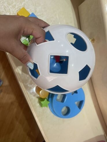 Oyuncaqlar: Uşaq üçün forma çeşidləmə oyuncağı – plastik top və müxtəlif rəngli — 5