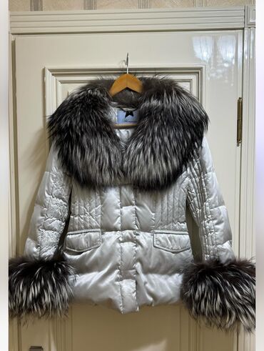 детские зимние куртки с капюшоном: Женская куртка XS (EU 34), S (EU 36)