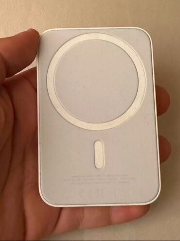 Powerbanklar: Powerbank Apple, < 5000 mAh, İşlənmiş