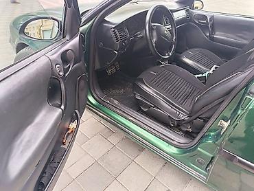 kredit avtomobil: Opel Vectra sedan – tünd yaşıl rəng, 4 qapı, 5 yerlik. Şəhər və tras — 10