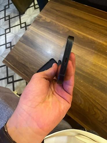 Mobil telefonlar: IPhone 14, Qara — 6