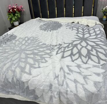 Одеяла и пледы: Плед, Новый, Все сезоны, Двусторонний, Плюшевый — 16