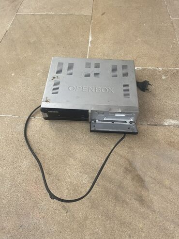 TV tünerlər və resiverlər: Hər biri işlətdir hamsı bir yerdə qiyməti 55azn Tək tək ayrı olacaq — 3