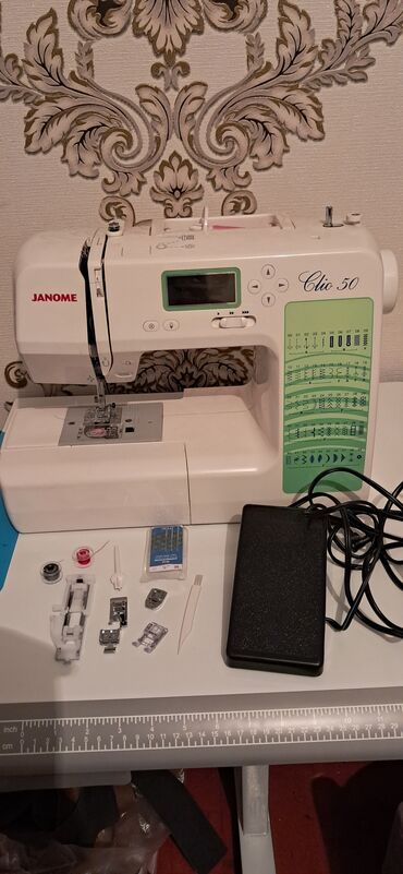 шивенний машина: Тигүүчү машина Janome, Компьютерлештирилген, Автомат