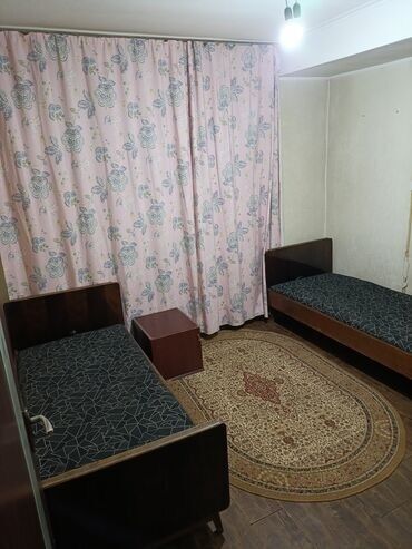 квартиры в бишкеке аренда долгосрочно восток 5: 2 комнаты, Агентство недвижимости, Без подселения, С мебелью частично
