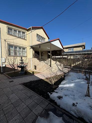 Продажа коттеджей и домов: Продается дом 350 кВ.м 4 сотки7 и более комнат 2 этаж мансарда : 3 — 5