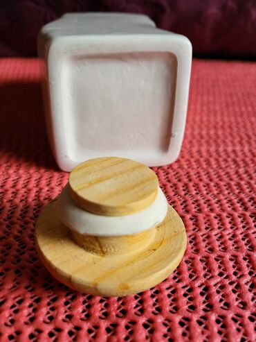 Kuhinjski setovi: Posude vintaz porcelanske nove za zacine. Komada 6. Visina na lalafo.rs — 8 Kuhinjski setovi: Posude vintaz porcelanske nove za zacine. Komada 6. Visina — 8