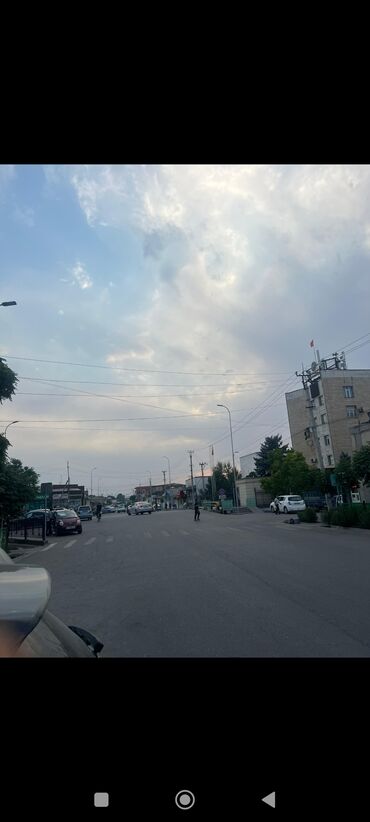продается жилой дом с большим участкам в село кунтуу: Готовый подбизнес сатылат Жалал- Абад шаарында. Шаардын центрде Лицей