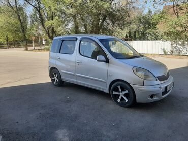 самые дешевые автомобили бу: Toyota Funcargo: 2003 г., 1.3 л, Автомат, Бензин, Минивэн
