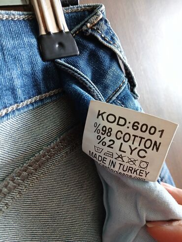 Qadın şalvarları: Cins şalvarlar satılır 
4 ədəd şalvar birgə 7 azn — 3