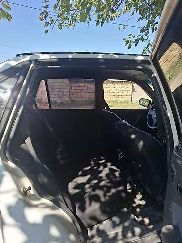 Daewoo: Model: Daewoo Nexia sedan Kuzov: 4 qapılı, ağ rəng Yanacaq: Benzin — 6