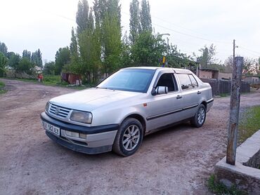 то 18: Volkswagen Vento: 1992 г., 1.8 л, Механика, Бензин