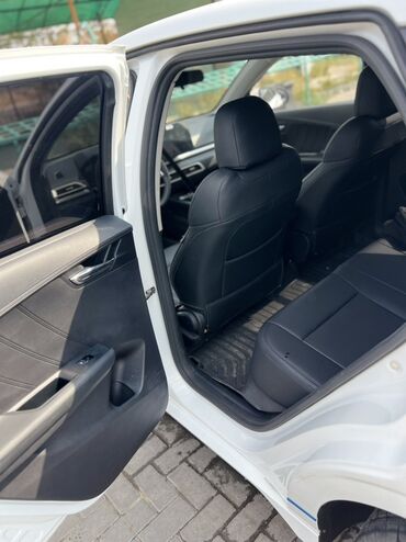 BYD: BYD : 2020 г., Робот, Электромобиль, Хэтчбэк at lalafo.kg — 6 BYD: BYD : 2020 г., Робот, Электромобиль, Хэтчбэк — 6