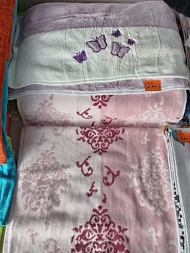 Ev geyimləri, pijamalar: Qadın geyim və aksessuarlari – çeşidli model və rənglər - Yumşaq — 17