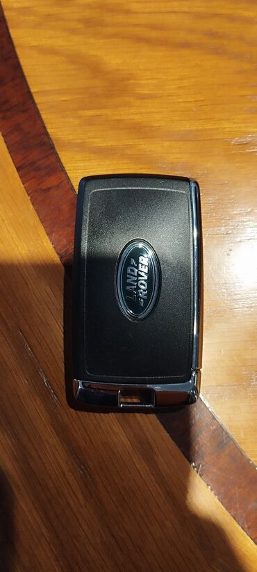 продаю старые вещи: Потеряли ключи от машины Range Rover. Просьба вернуть за хорошее