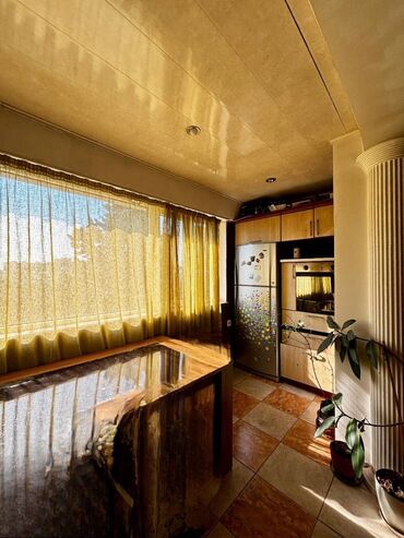 Uzunmüddətli kirayə mənzillər: 28 May,Səməd Vurğun bağının yanı. (Dilarə Əliyeva küc) 6 mərtəbəli — 24