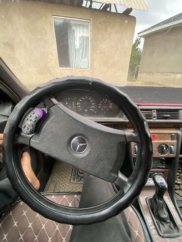 Mercedes-Benz: Mercedes-Benz W124: 1989 г., 2.3 л, Механика, Бензин, Седан — 20