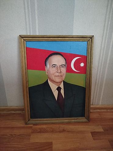 kətan saruçka: Ketan parcanin uzerine cekilmisesl is yerlerine ofislere sirketlere — 1