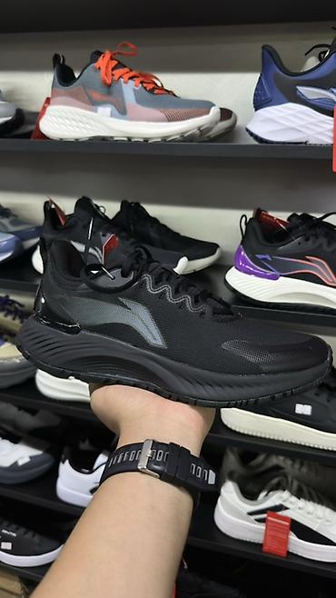 39: Кроссовки для бега и повседневной носки Li-Ning. Модель выполнена в — 2