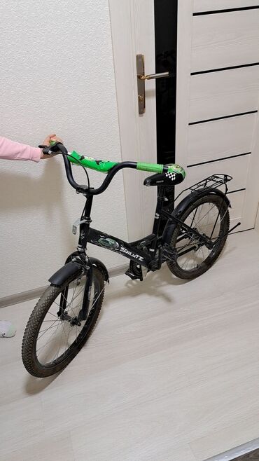 velosiped 26 olcu: 20 lik. ela veziyyetdedir. 85 m