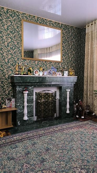 Продажа коттеджей и домов: Продам дом 2 этажа с подвалом . Участок разделен на два участка — 17