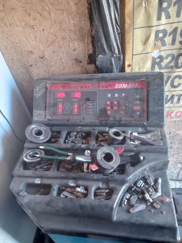 домкрат строительный: Балансировочный станок для колес SBM-968 (Computer Wheel Balancer)