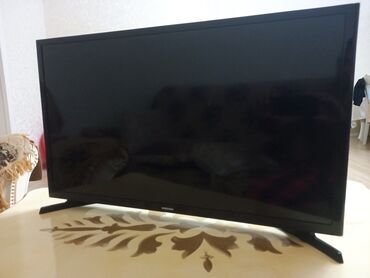 led tv 82 ekran: Televizor ideal veziyyetdedir. Kart yeri, hdmi, usb ve s. Var. 82 led