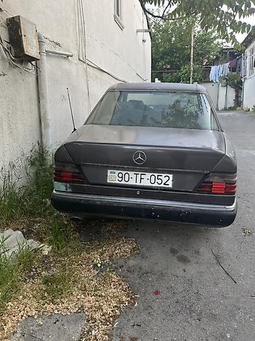 kia ceed bufer: Mercedes-Benz W124: 2 l | 1993 il Sedan — 1